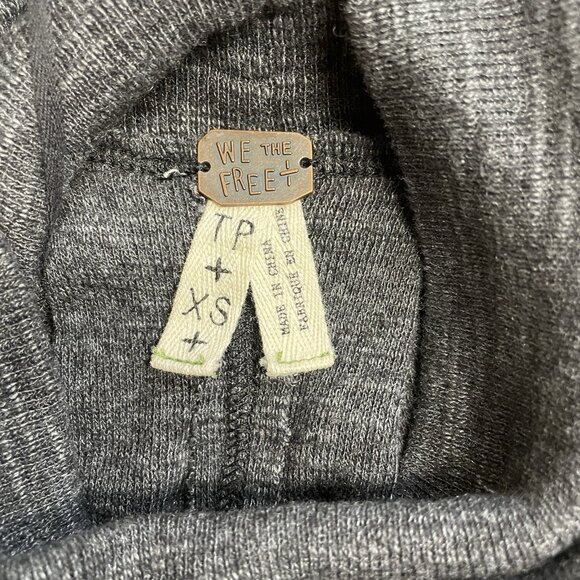 FREE PEOPLE WE THE FREE SWEATER SPLIT BACK COWL NECK LONG SLEEVE KNIT SZ XS BOHO - Picture 5 of 10